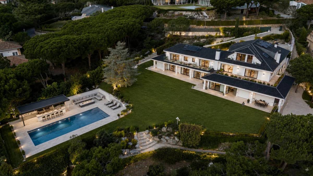 Costa de Barcelona en julio: por qué el Maresme es el refugio mediterráneo más deseado cerca de la ciudad