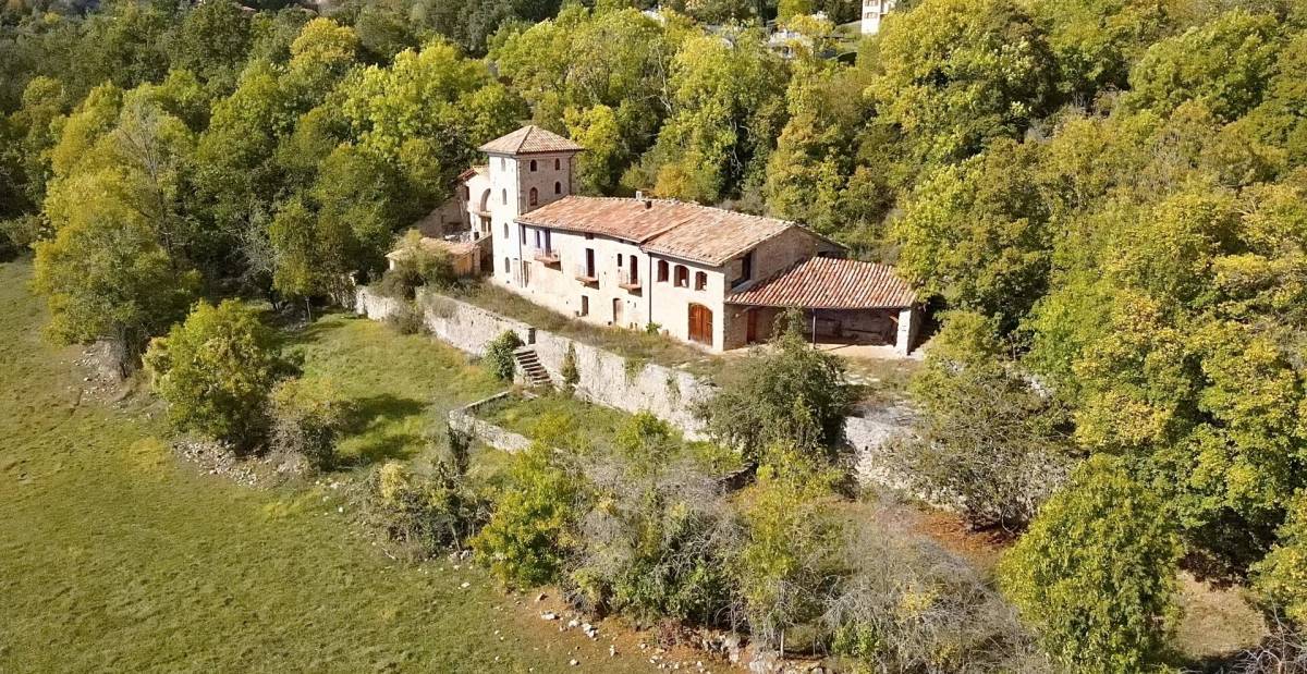 Mas catalans : 15 clés pour les identifier, les valoriser et réussir l’achat (2025)