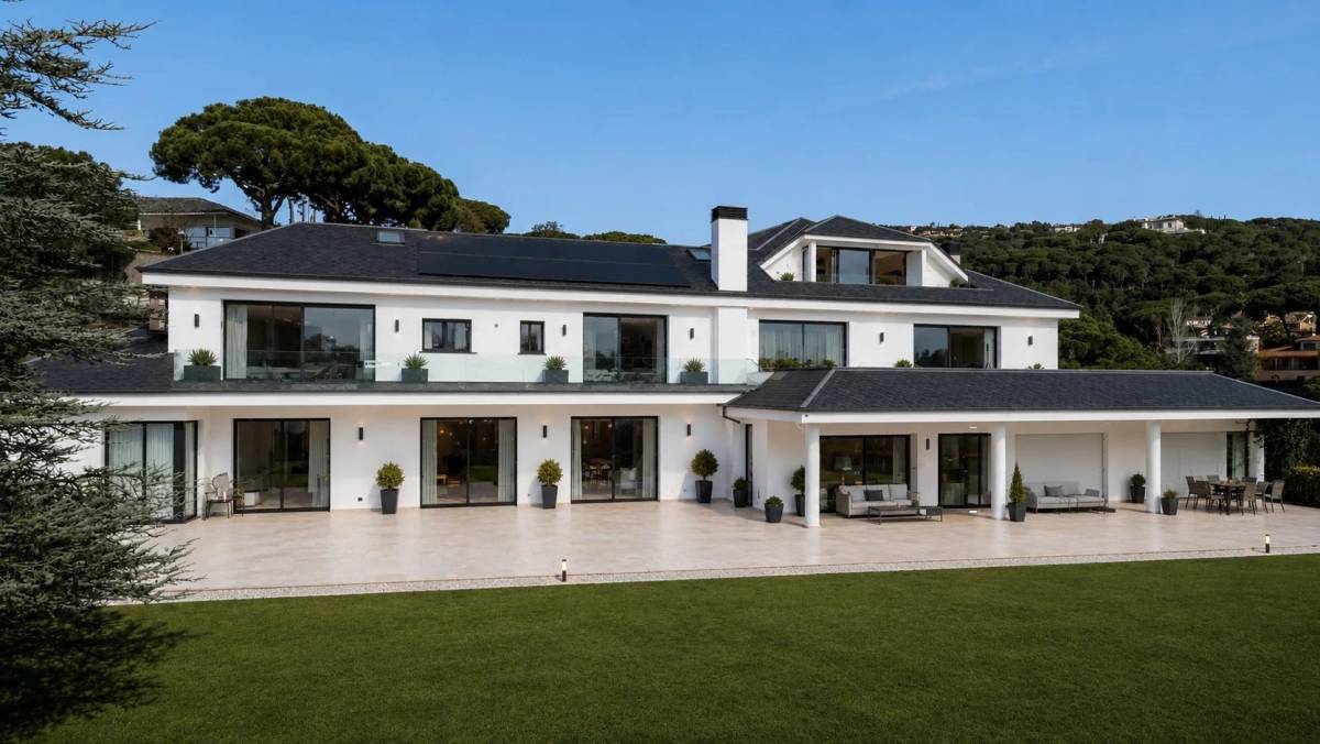 Investing in the Costa Barcelona: One of Catalonia's Most Promising Luxury Real Estate Markets
