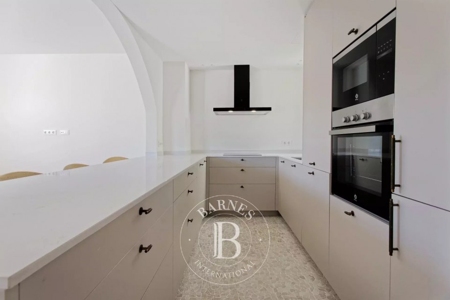 img-gallery