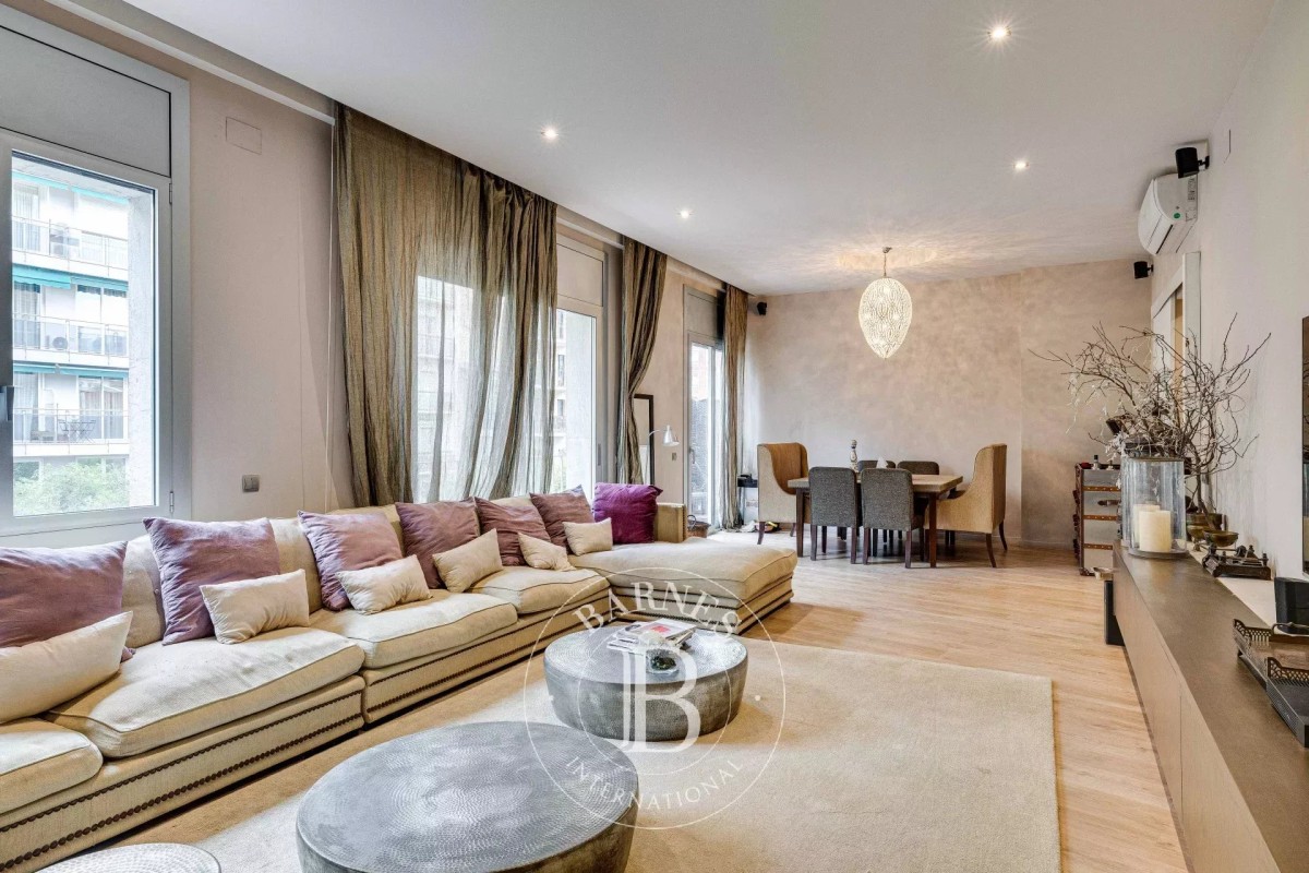 Spacious apartment  in Sant Gervasi with generous spaces and an excellent layout