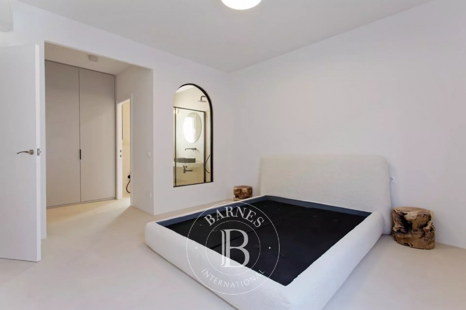 img-gallery