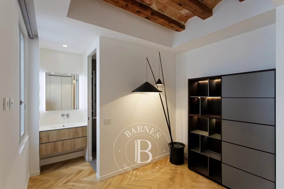 img-gallery