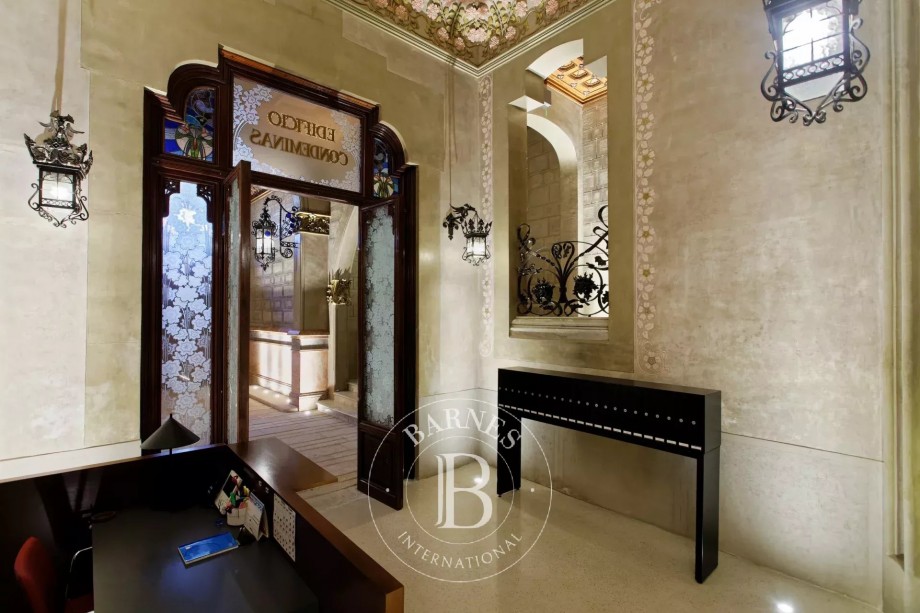 img-gallery
