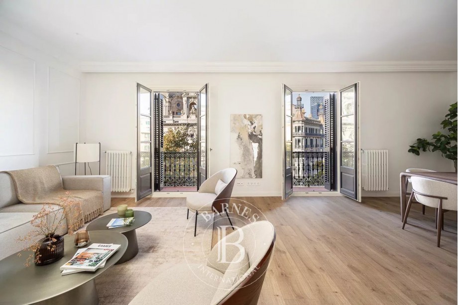 Spectaculaire appartement de luxe avec réhabilitation intégrale au cœur de l'Eixample