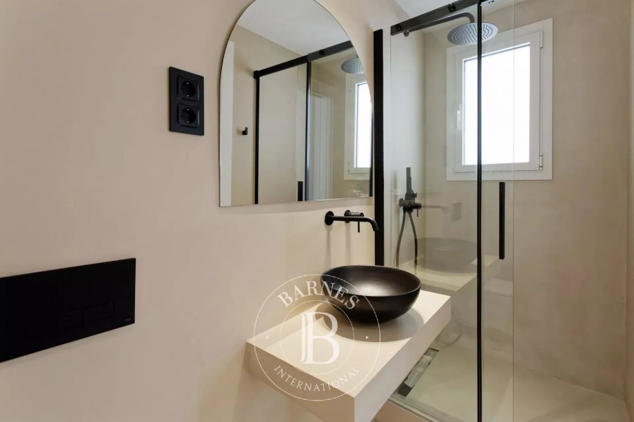 img-gallery