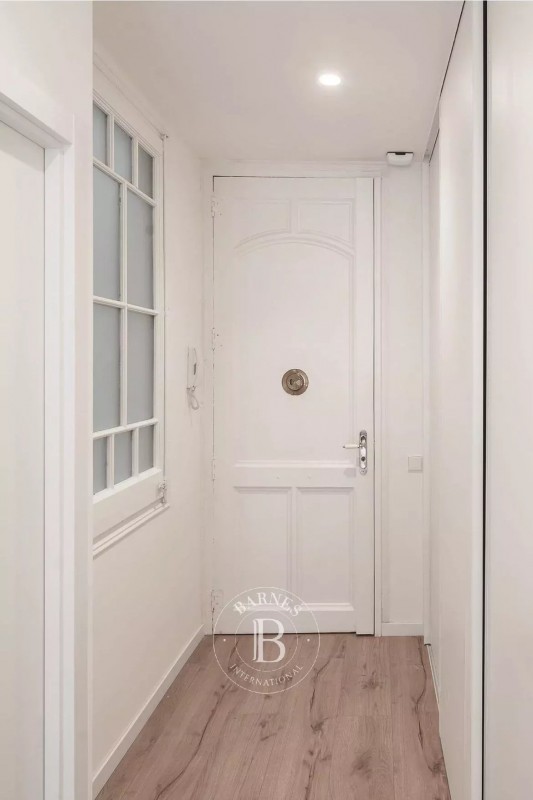 img-gallery