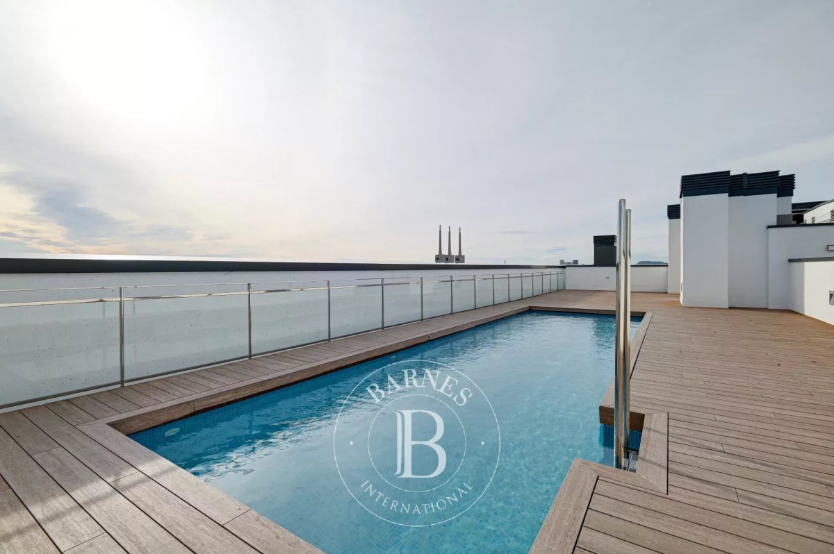 Unique residence with panoramic terraces and sea views