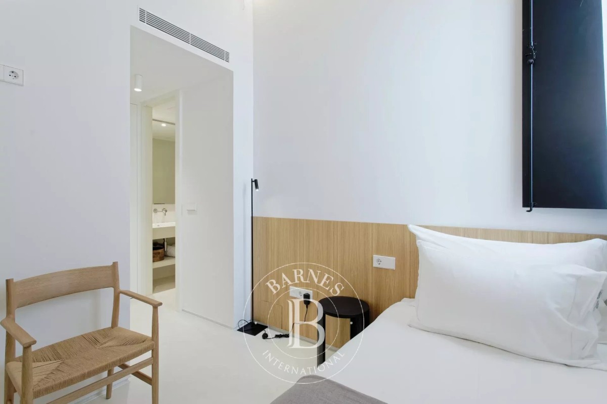 img-gallery