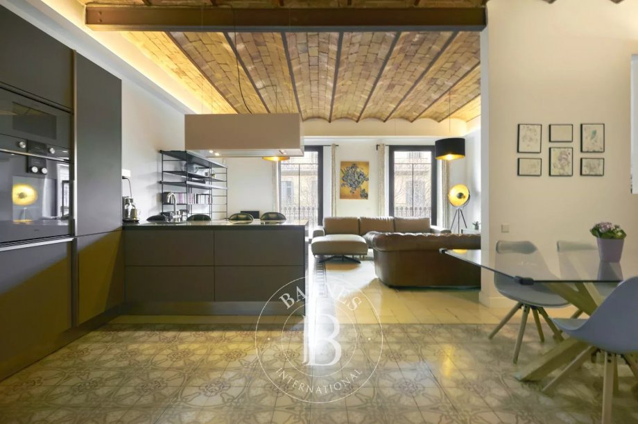Appartement en excellent état avec 3 chambres dans l'Eixample Droit