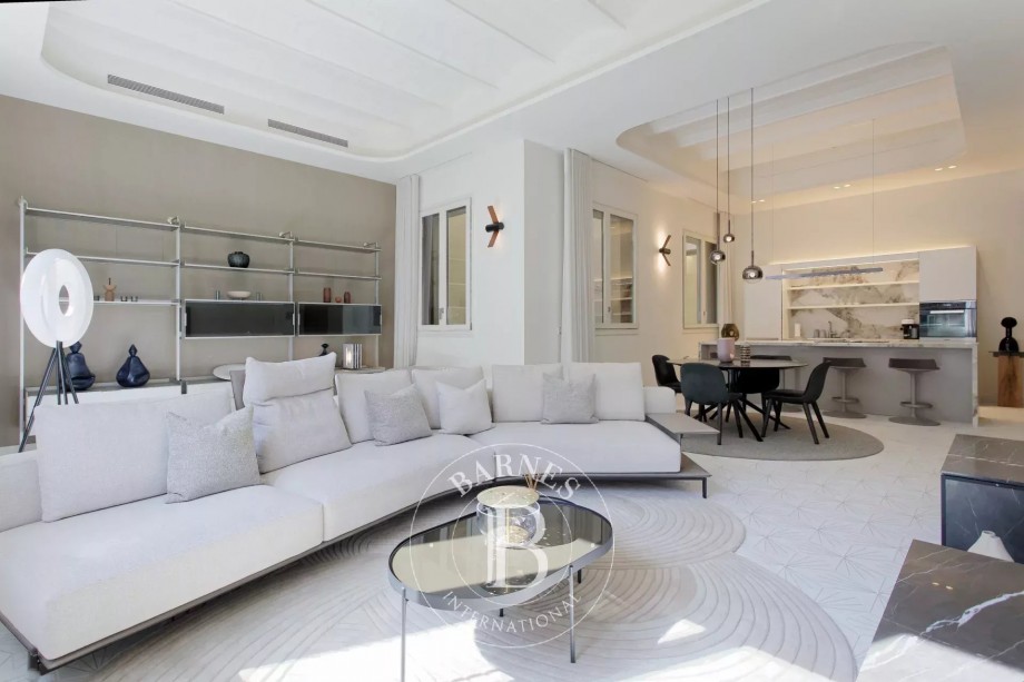 img-gallery