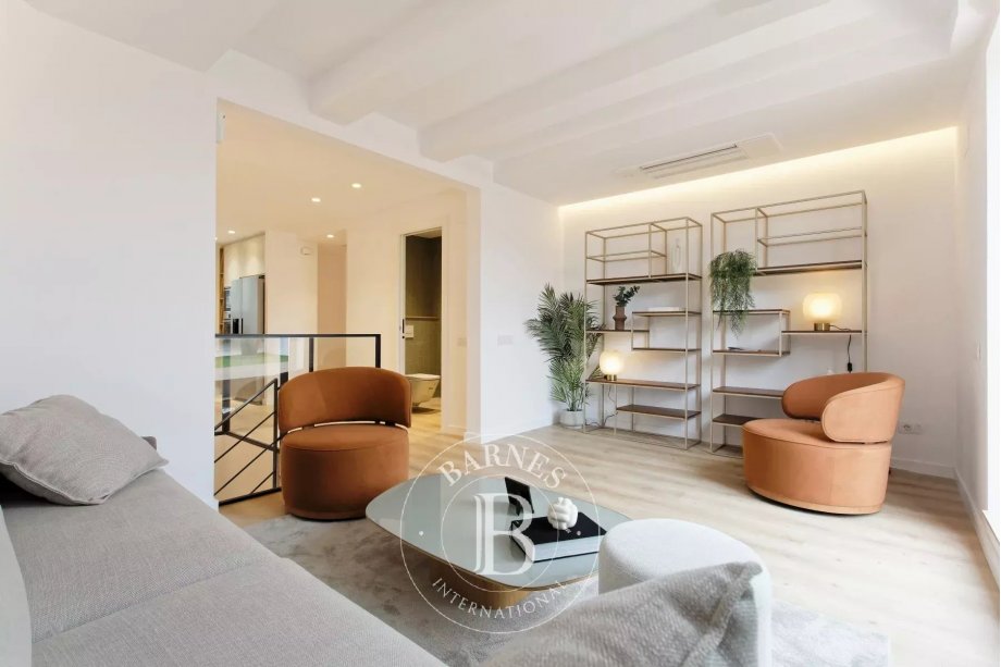 img-gallery