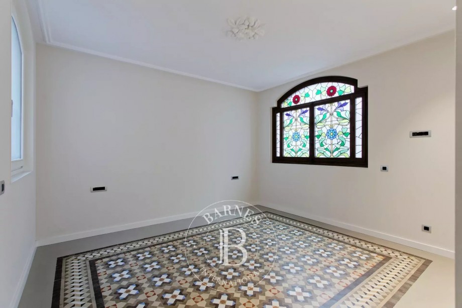 img-gallery