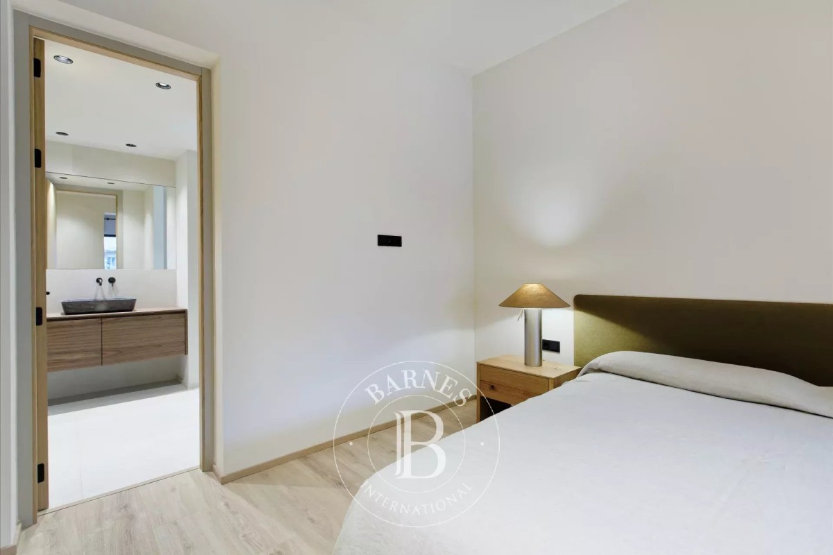 img-gallery