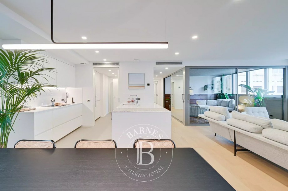 img-gallery
