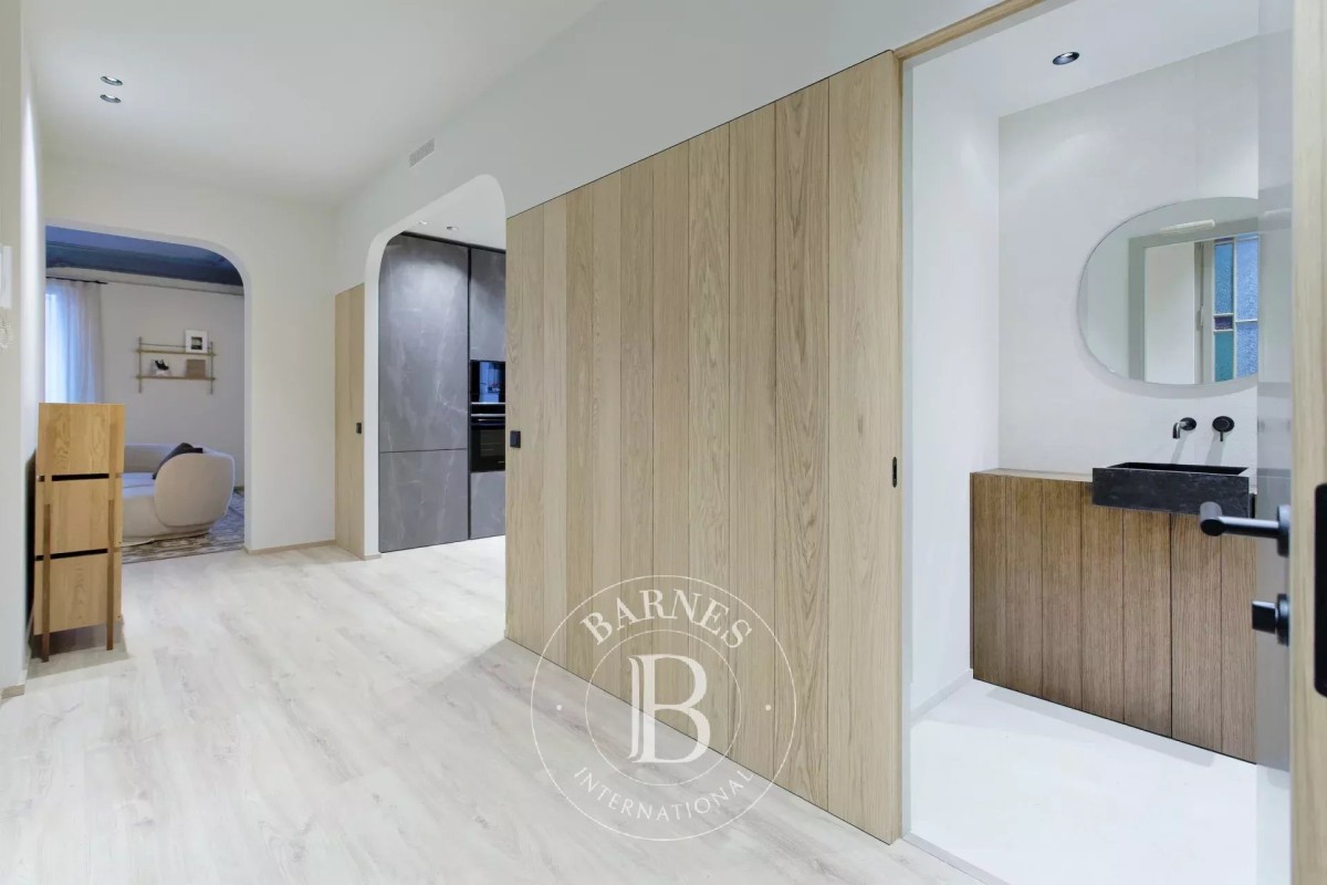 img-gallery