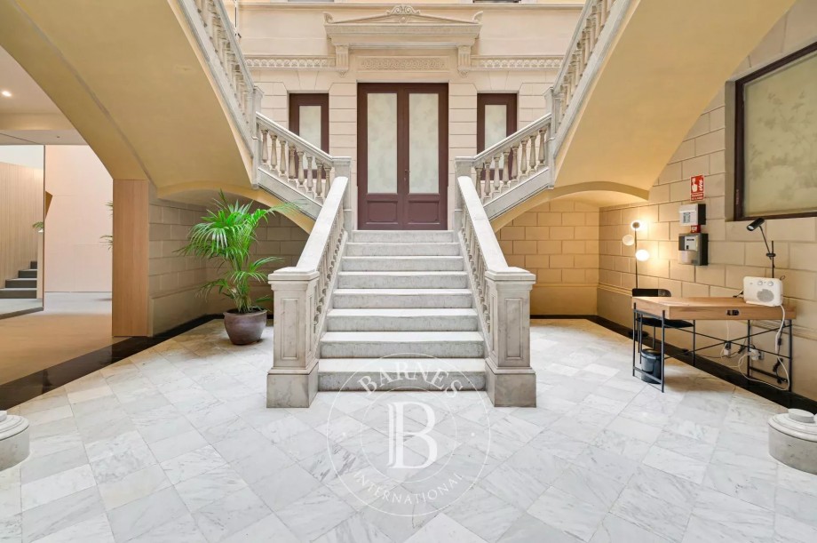 img-gallery