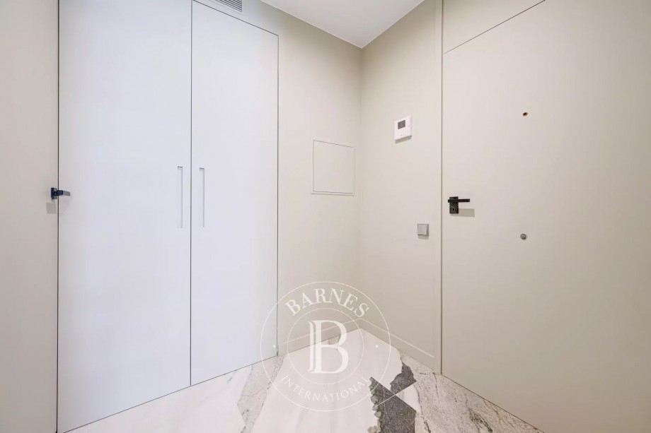 img-gallery