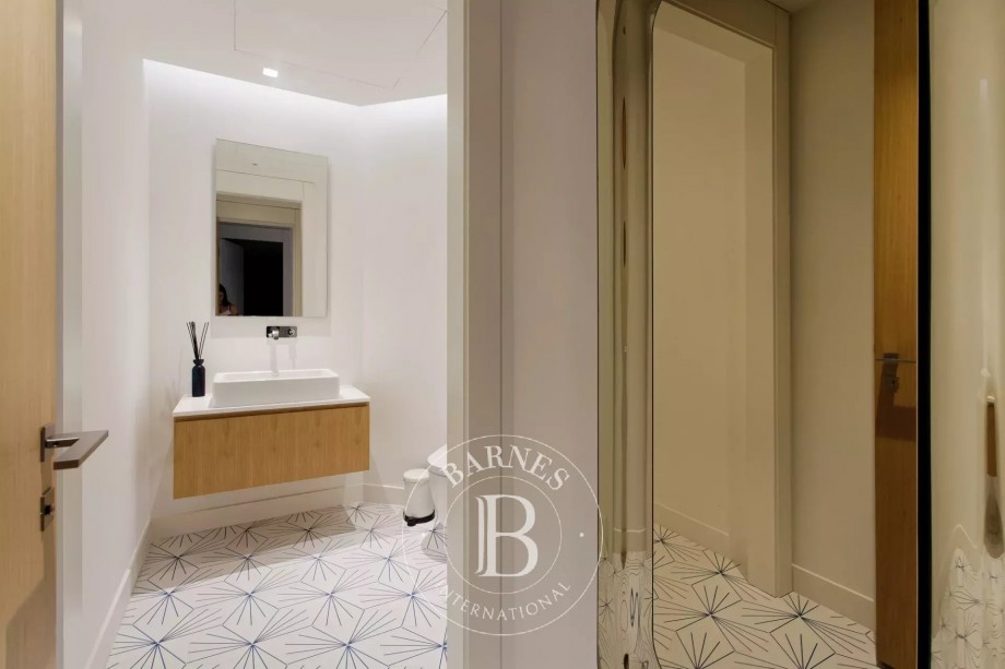 img-gallery