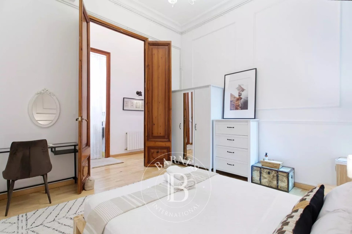 img-gallery