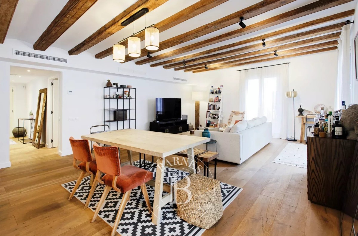 Àtic exclusiu amb terrassa privada al terrat al cor del Born