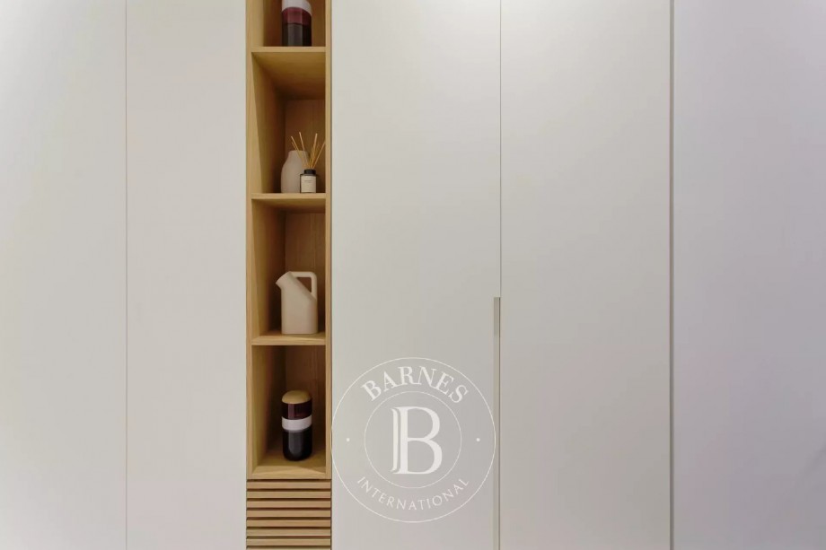 img-gallery