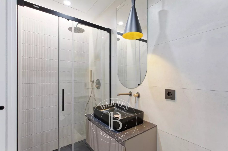 img-gallery