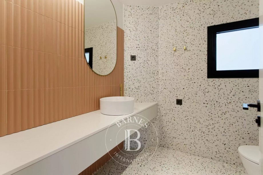 img-gallery