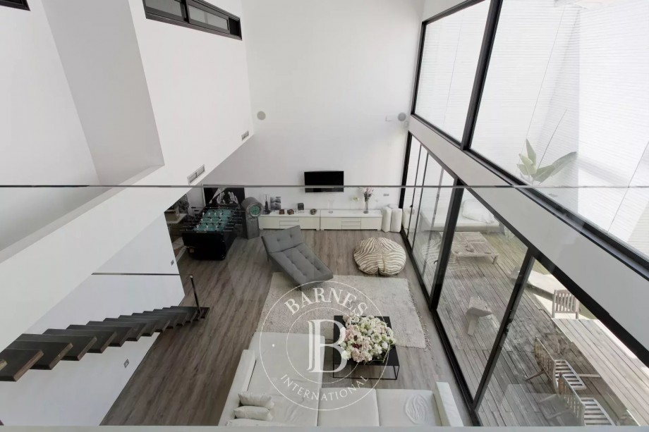 img-gallery