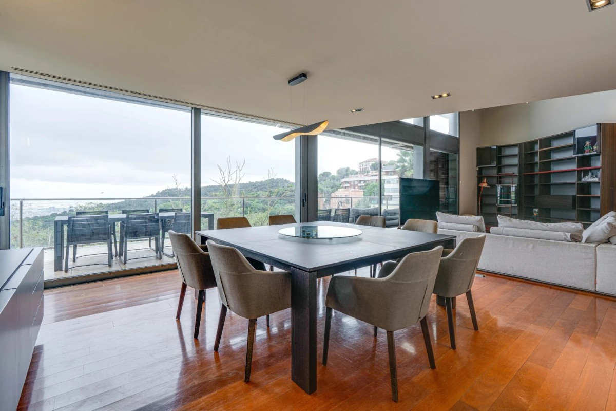 House Barcelona - picture 3