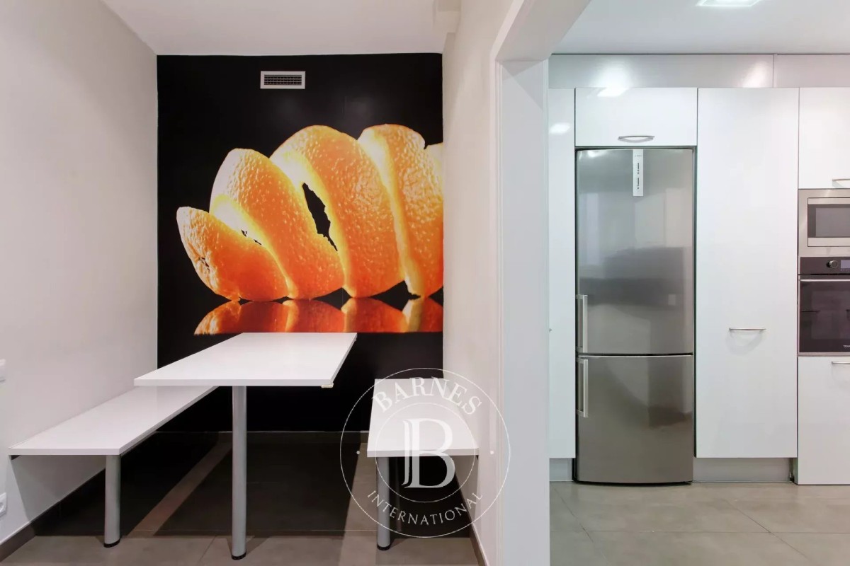 img-gallery