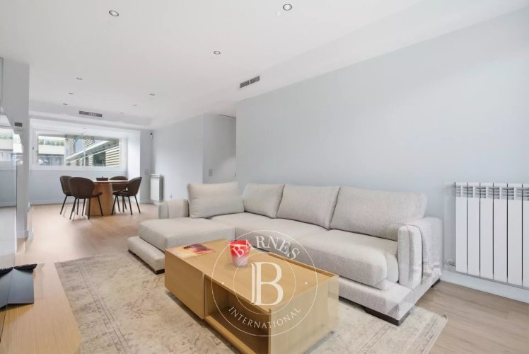 For Sale, Apartment Sant... - picture 3