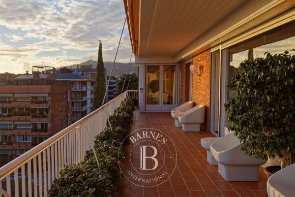 Penthouse Barcelona - picture 2