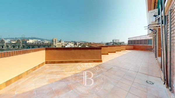 Penthouse Barcelona - picture 2