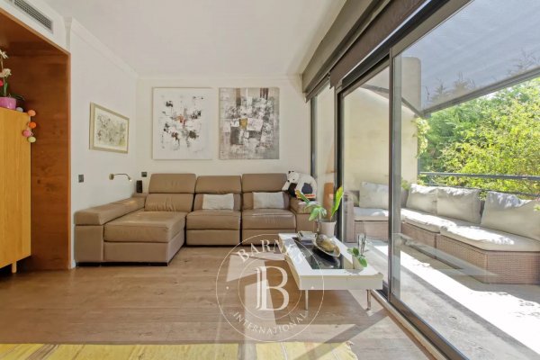 For Sale, Townhouse Barcelona - picture 2