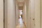 Magnificent renovated property on Avinguda Sarrià - picture 15 title=