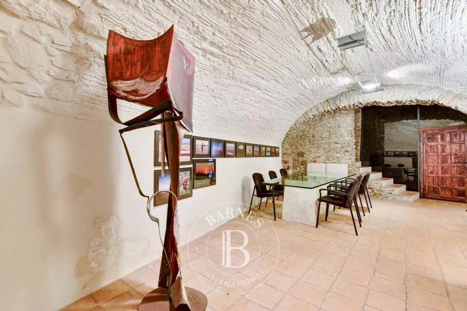 img-gallery