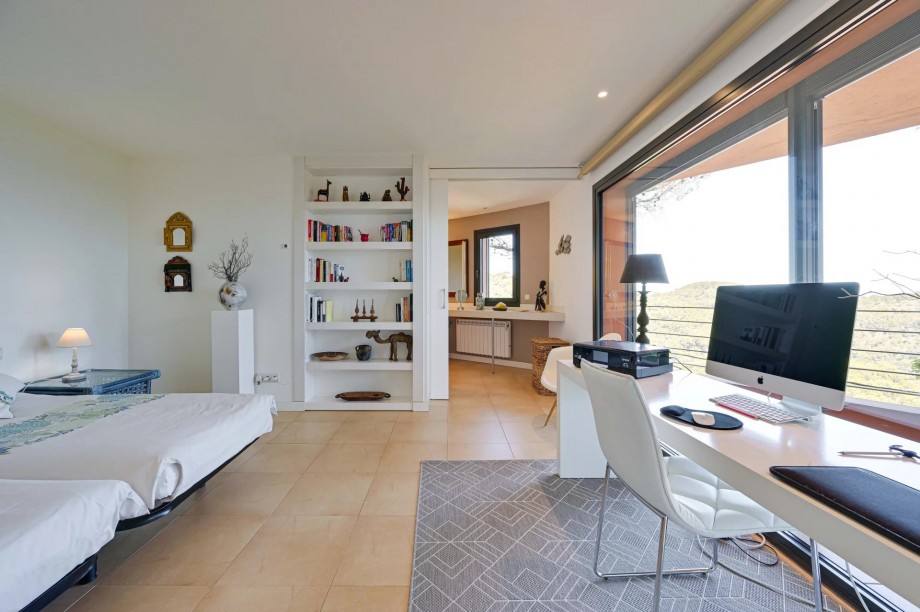 img-gallery