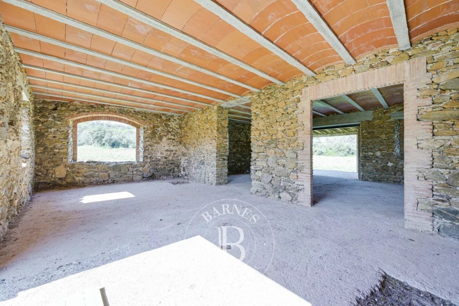 img-gallery