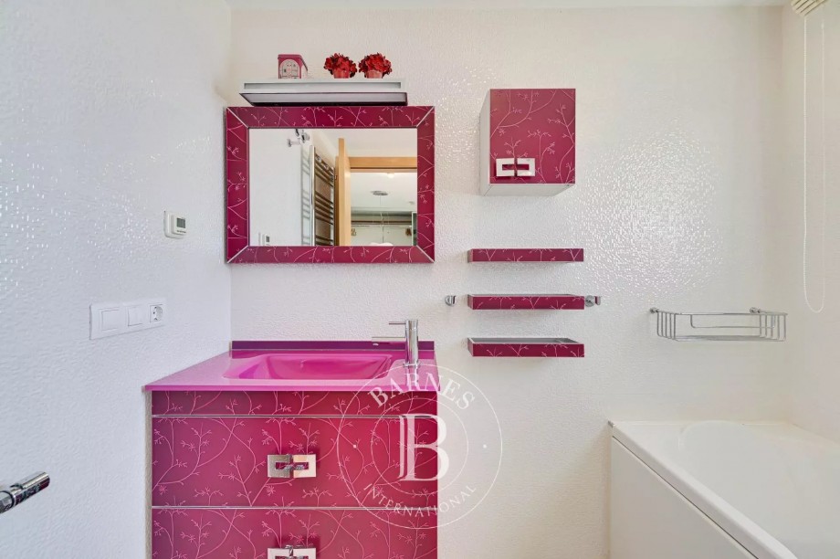 img-gallery