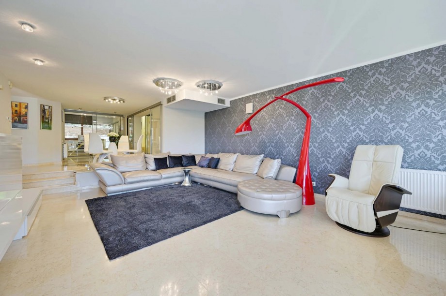 img-gallery