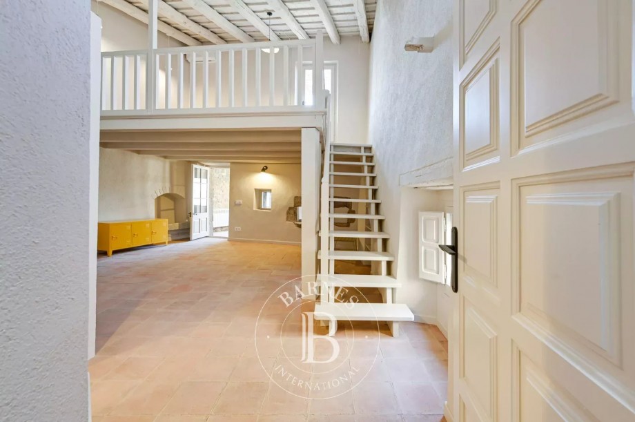 img-gallery
