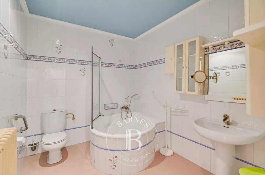 img-gallery
