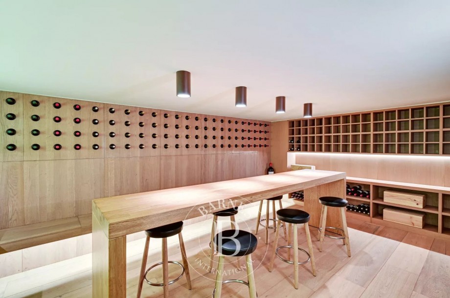 img-gallery