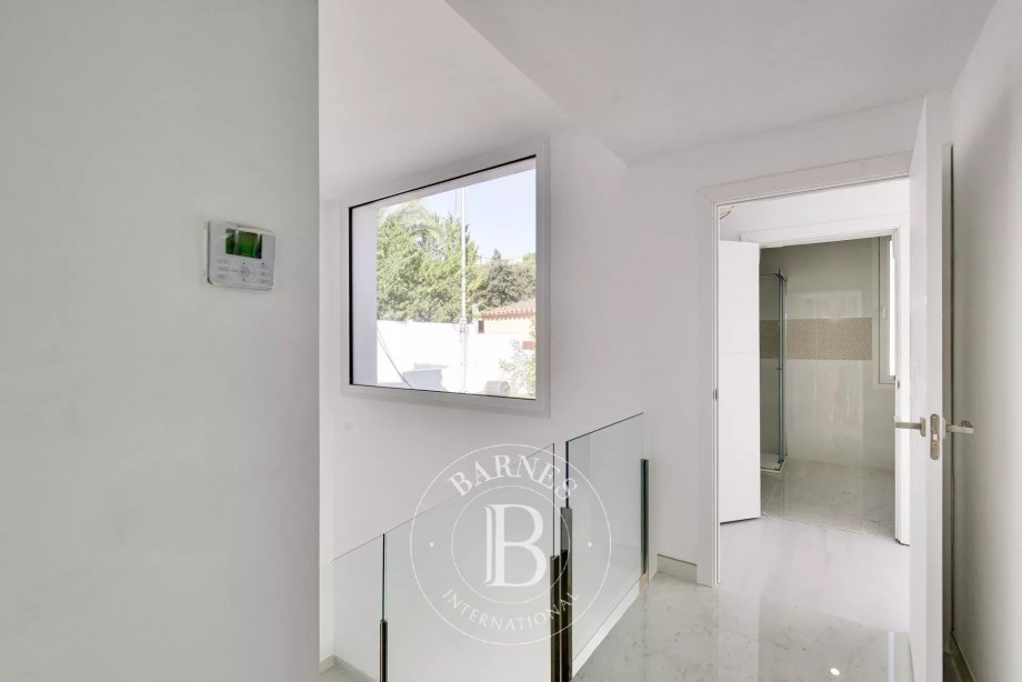 img-gallery