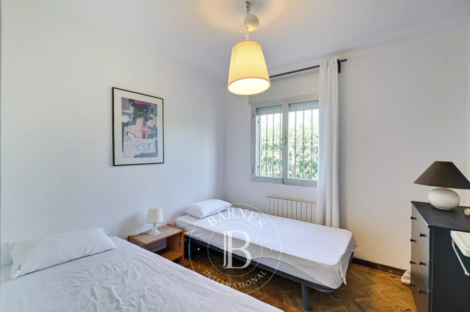 img-gallery