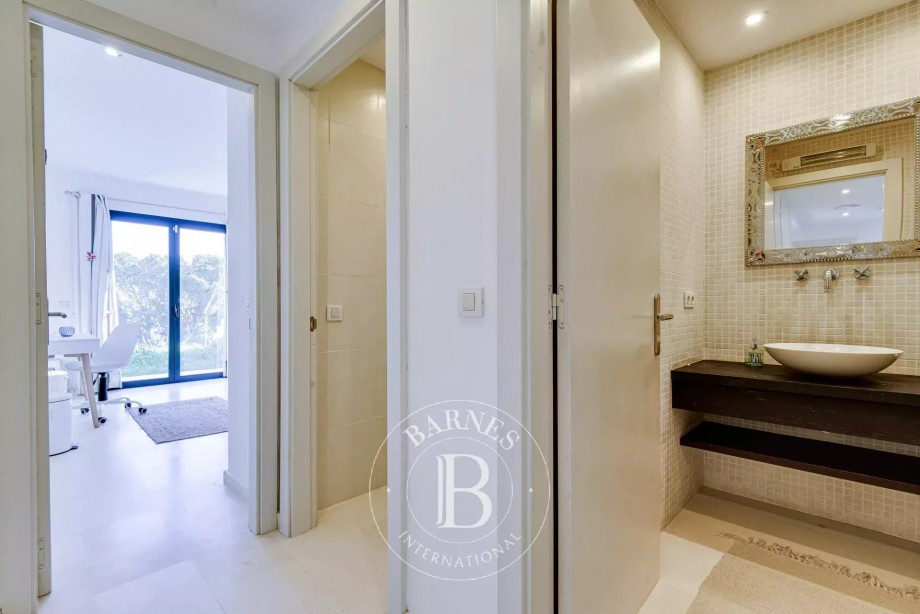 img-gallery