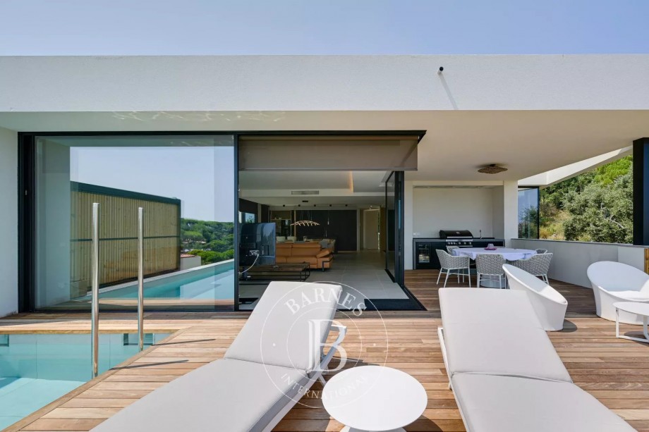 img-gallery