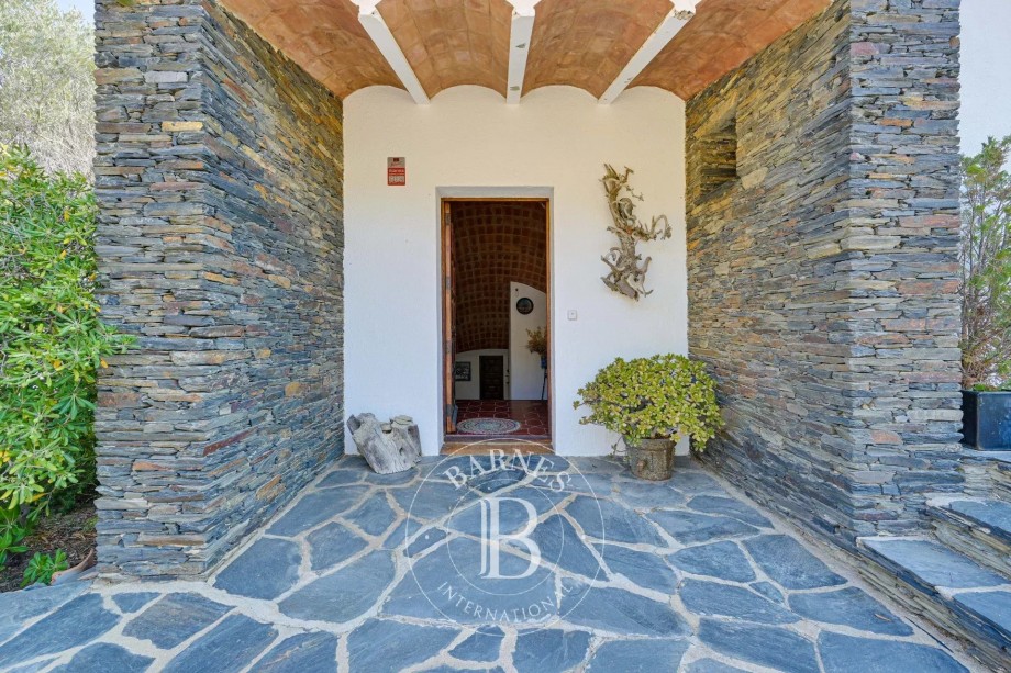 img-gallery
