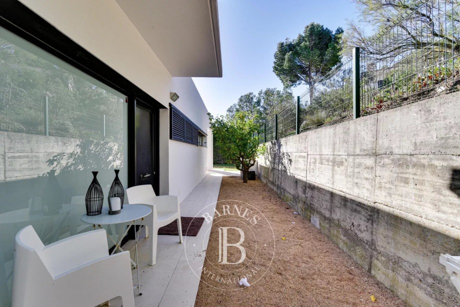 img-gallery